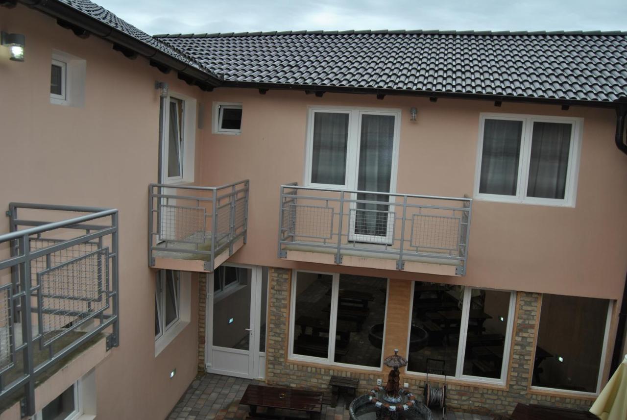 Rooms " Simke " Subotica Luaran gambar
