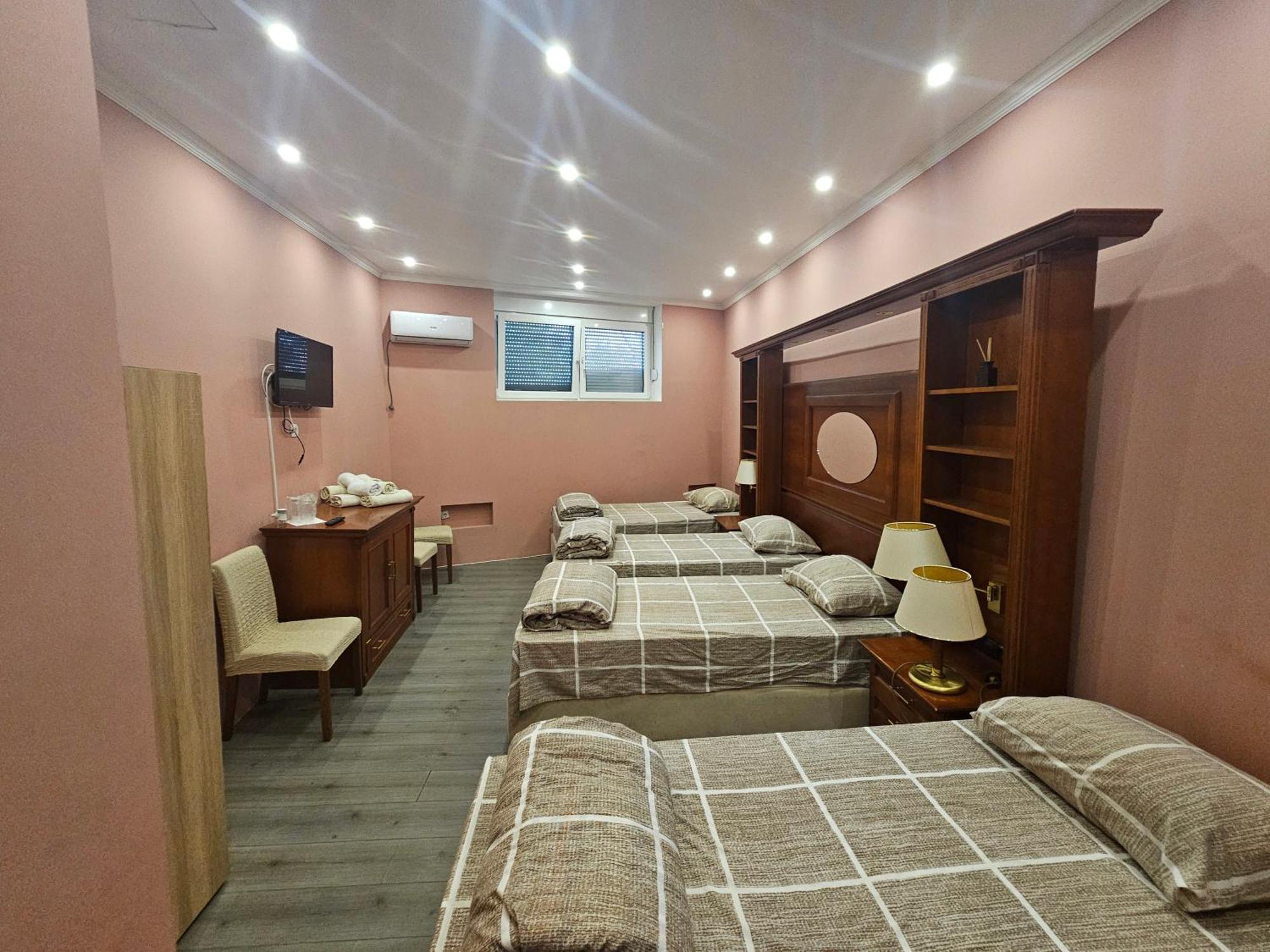 Rooms " Simke " Subotica Luaran gambar