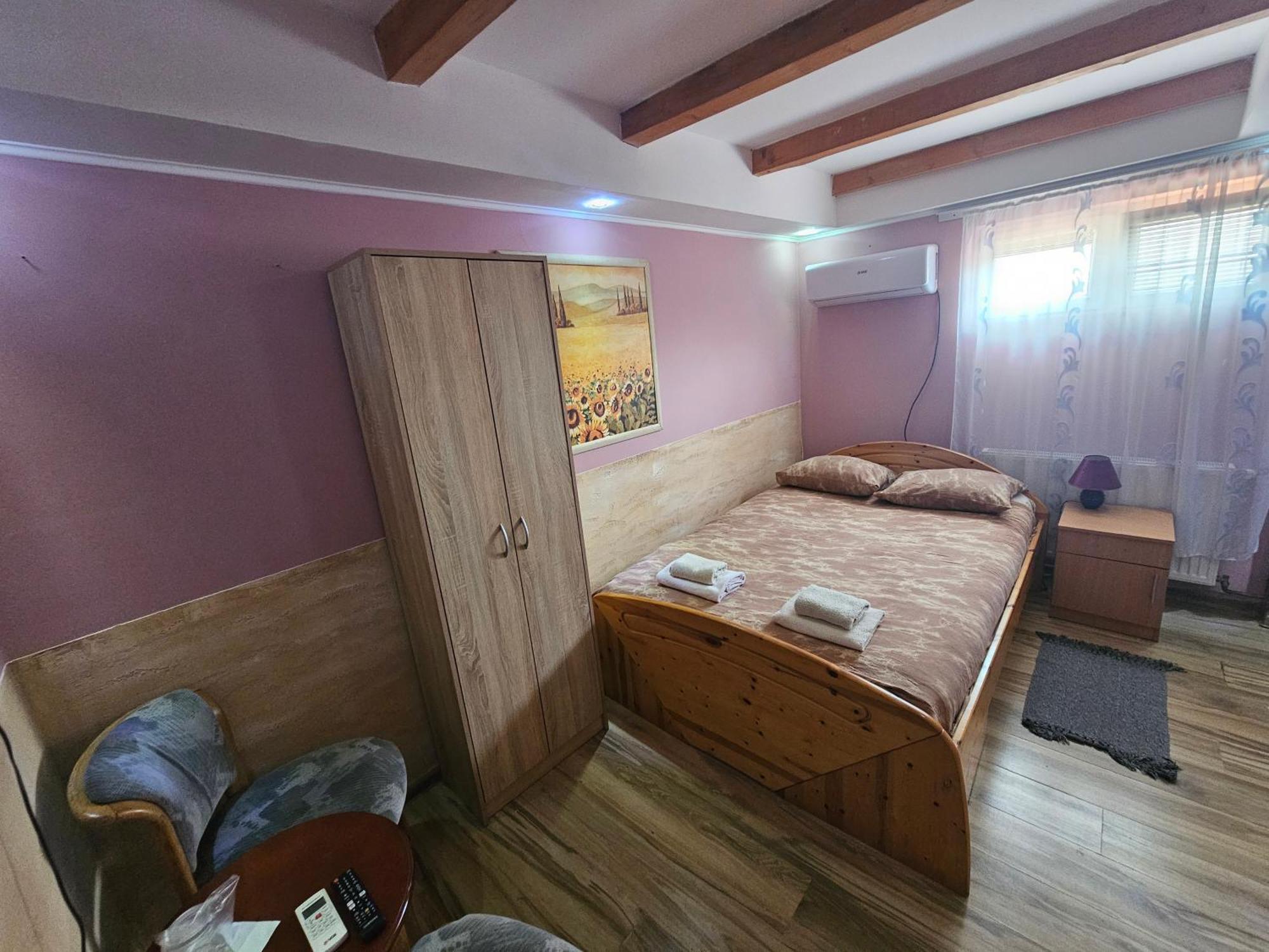 Rooms " Simke " Subotica Luaran gambar